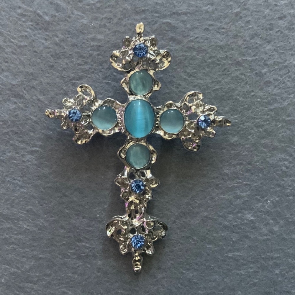 Large Vintage Ornate Silver Tone Blue Cat's Eye Cabochon Cross Brooch Pin